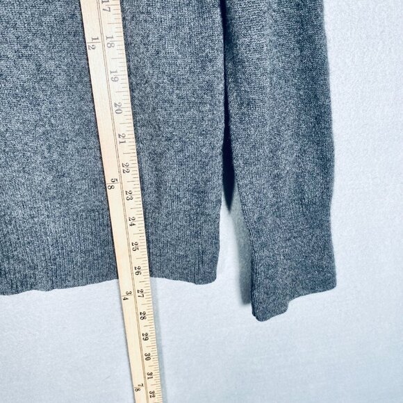 Halogen Cashmere Sweater Womens XL Gray Pullover Career Minimalist - Picture 9 of 11